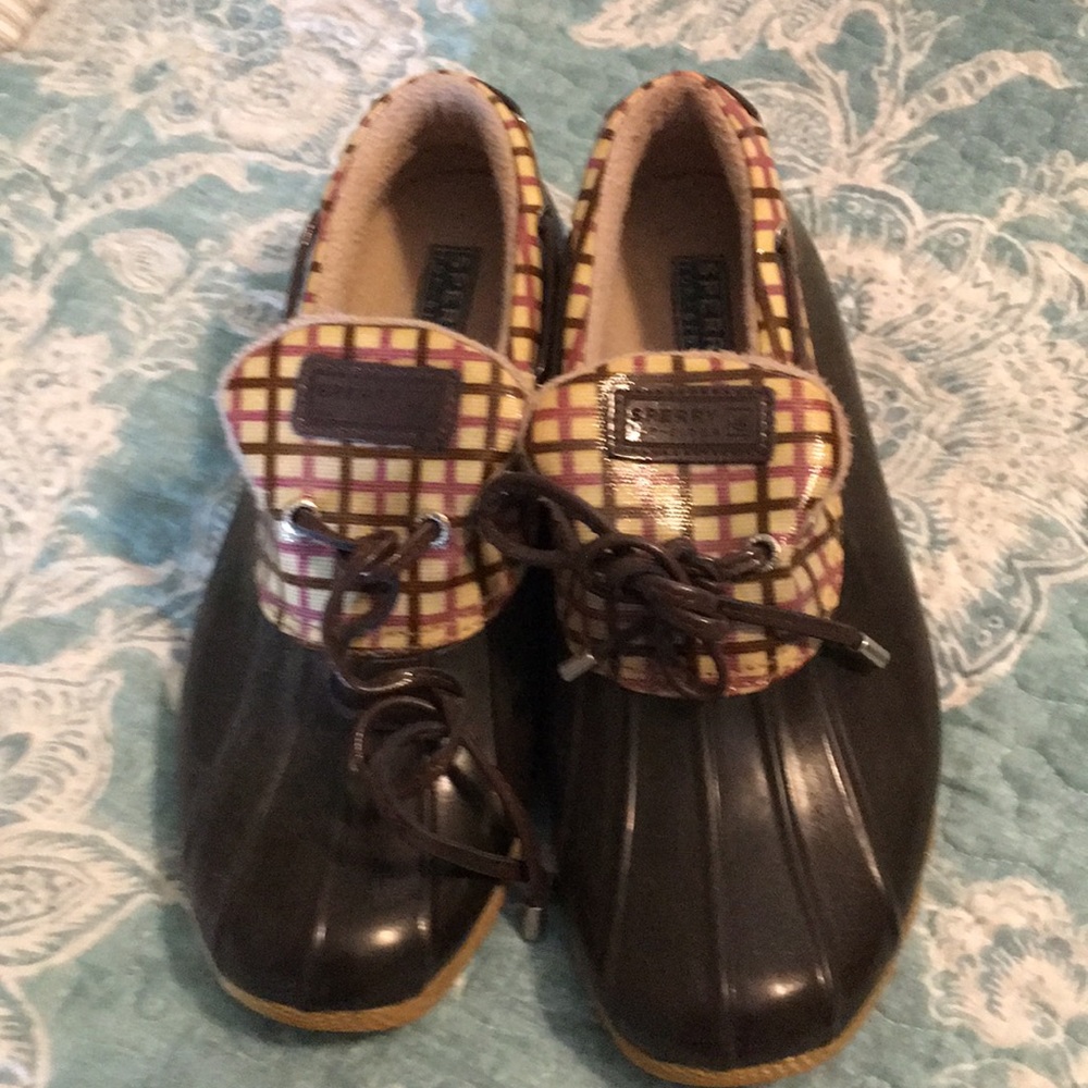 Sperry boat shoes